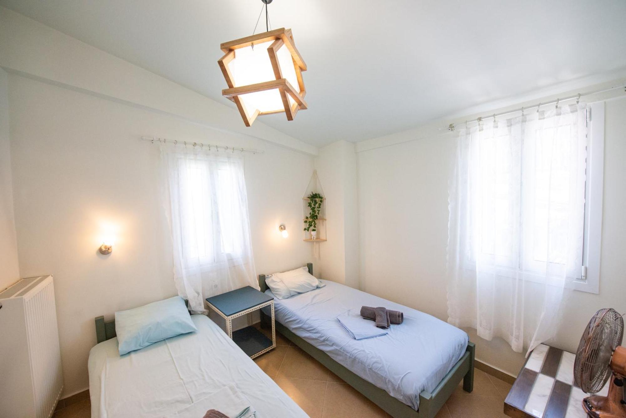 Nadia'S Place Poros Town Bagian luar foto