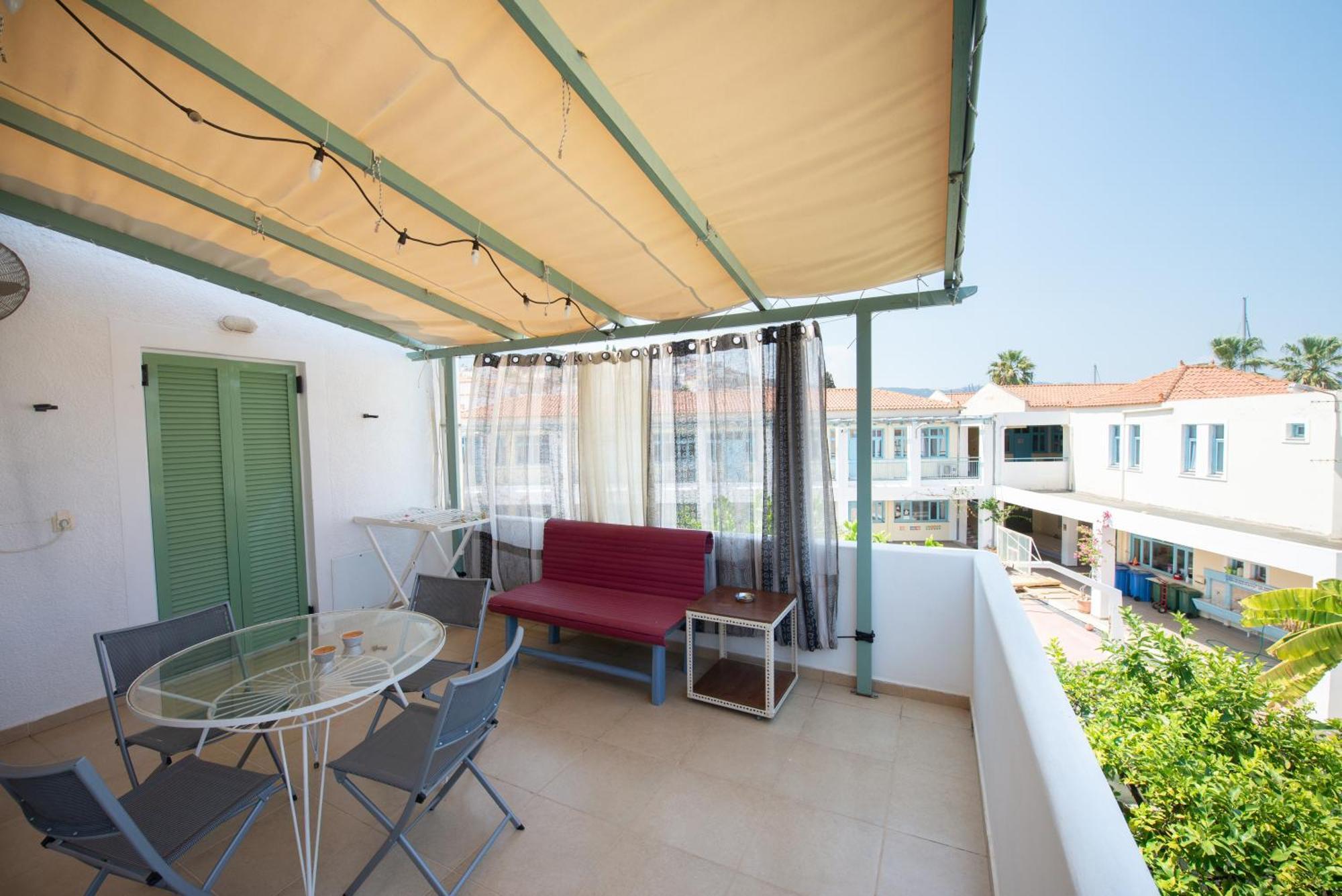 Nadia'S Place Poros Town Bagian luar foto